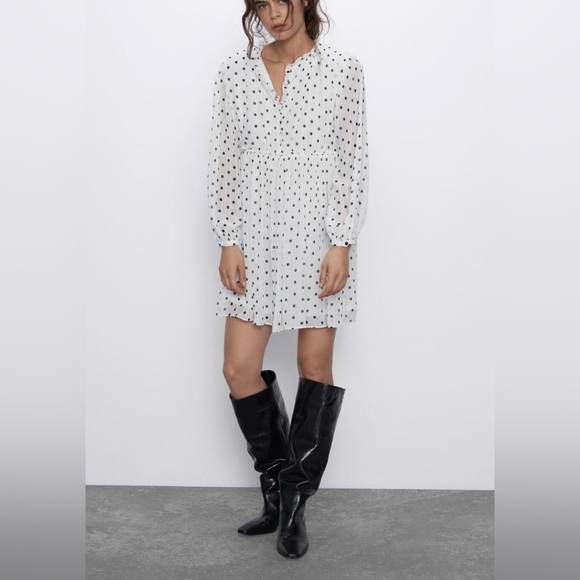 Zara Pleated Dot Dress Size Large- NWT - Picture 2 of 10